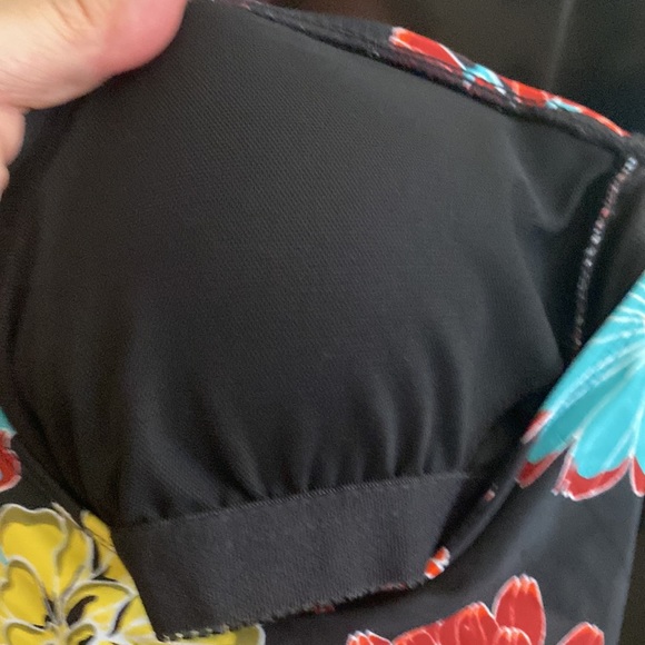 Jones New York Off the Shoulder Swimsuit - Picture 6 of 6